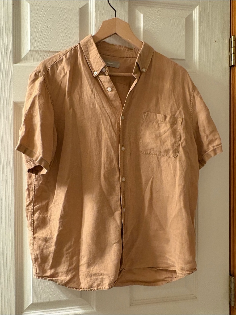 Everlane Men’s Medium Tan Short Sleeve Button Down Shirt Casual Minimalist